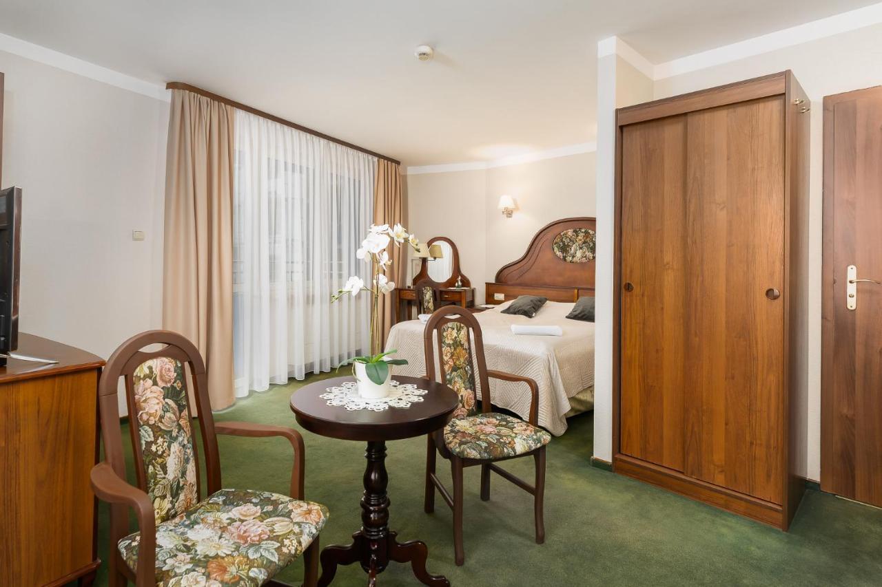 Apartamenty Melodia Fal Kołobrzeg Exteriör bild